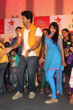 Nia  Sharma,  Kushal Tandon with Ek Hazaaron Mein Meri Behna Hai stars entertain CPAA kids in Kanjumarg on 16th June 2012 (98).JPG
